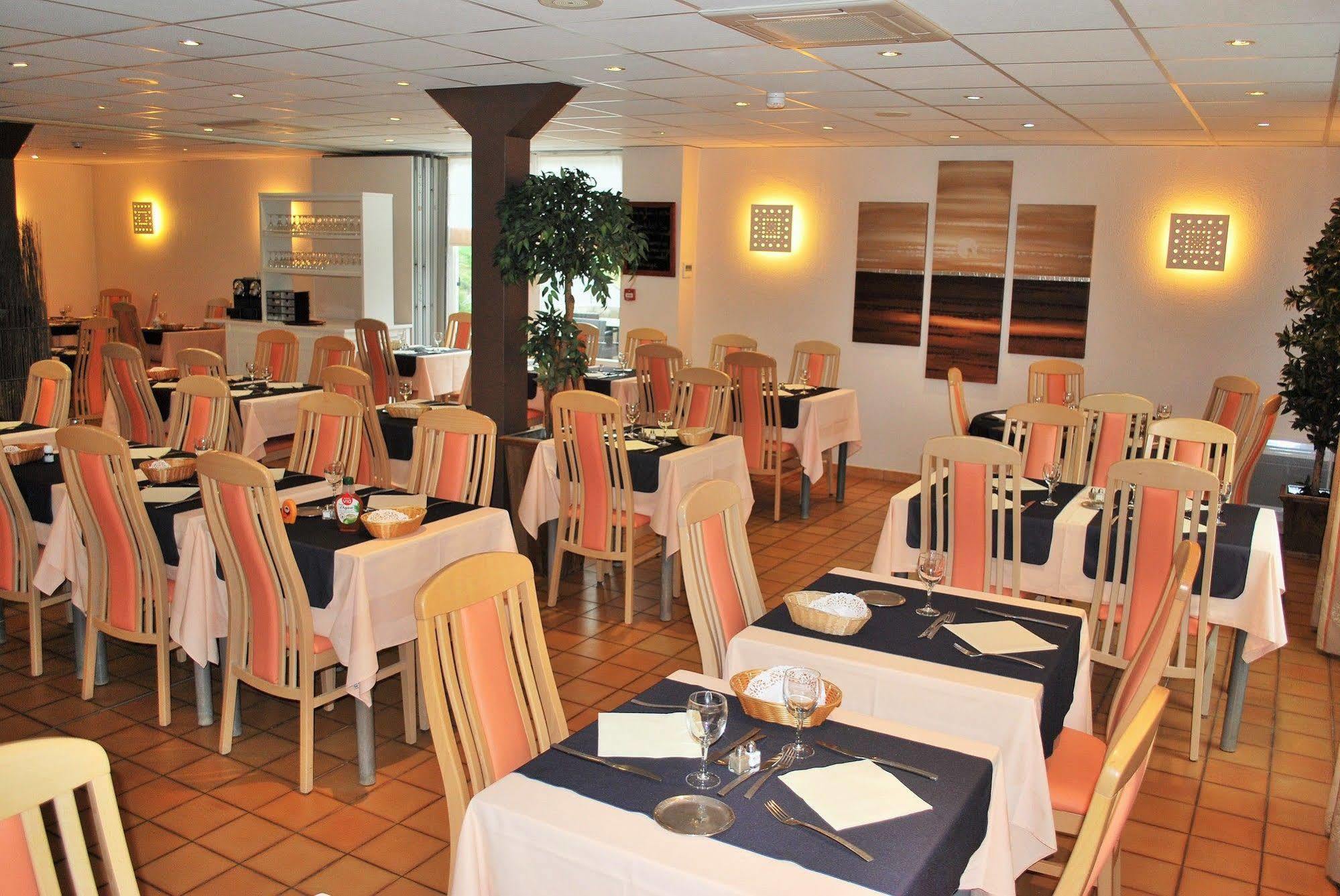 Hotel Le Relais Des Champs Eugenie-les-Bains Luaran gambar