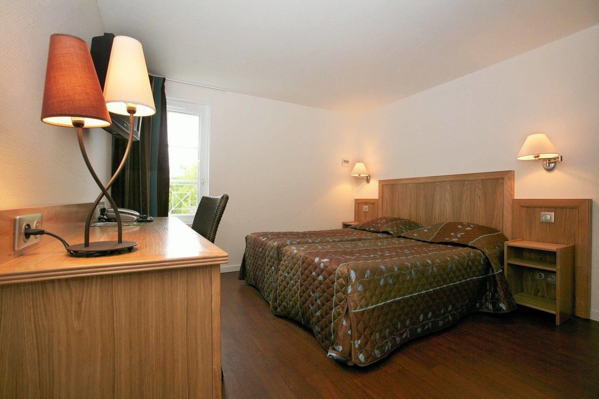 Hotel Le Relais Des Champs Eugenie-les-Bains Luaran gambar